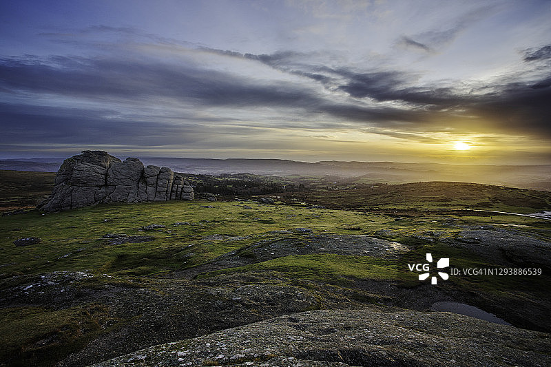日出时分的黑托，达特穆尔国家公园图片素材