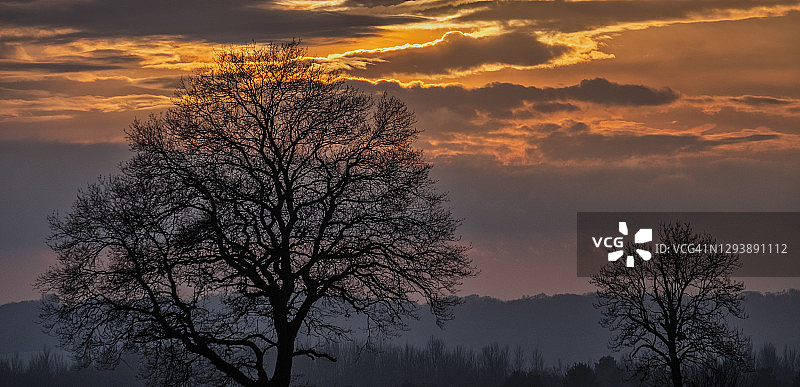 乡村冬季日落图片素材