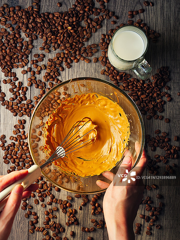 制作焦糖咖啡图片素材