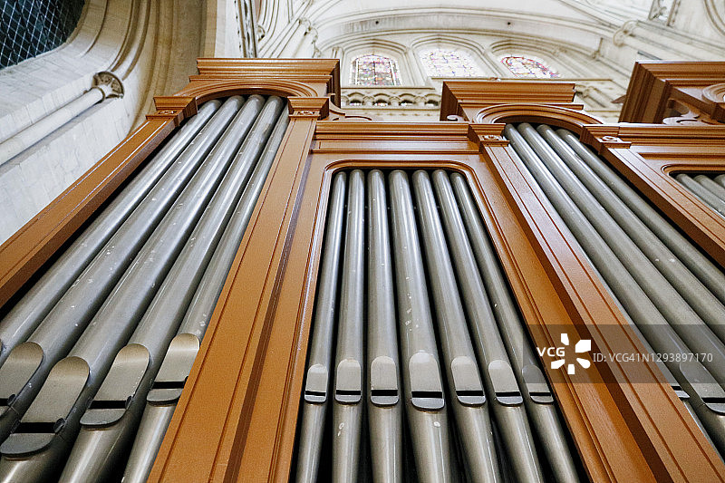 法国诺曼底库唐斯大教堂的小管风琴图片素材