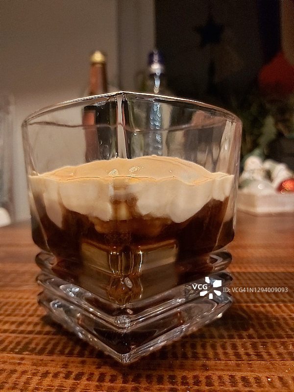 白色俄罗斯鸡尾酒图片素材