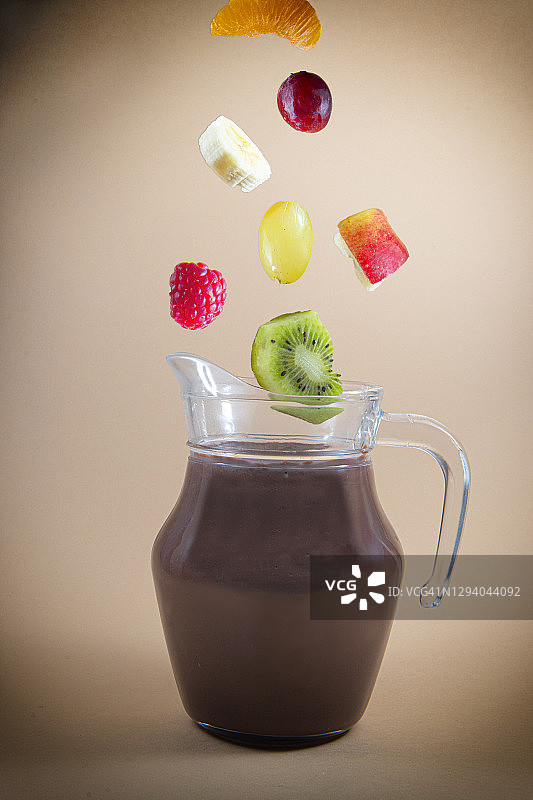 巧克力水果火锅图片素材