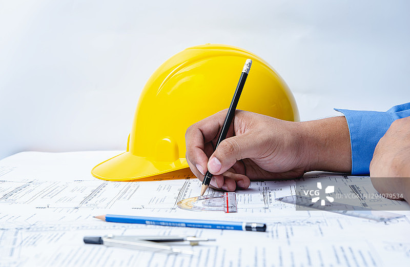 建筑工程师承建商设计工作图图片素材