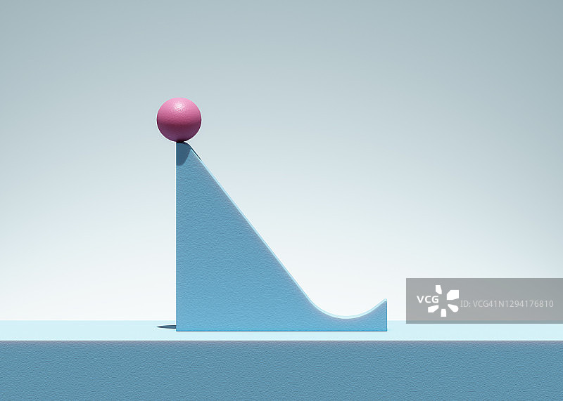 跳跃山上的球体图片素材