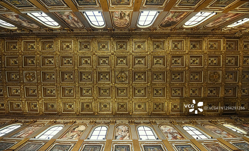 意大利罗马圣母玛利亚大教堂天花板细节图片素材