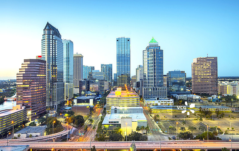 佛罗里达州坦帕市黄昏图片素材