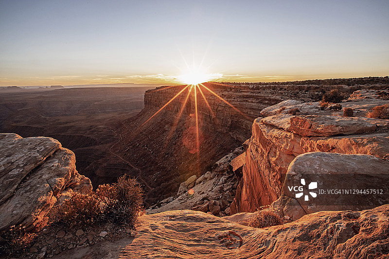 犹他州南部沙漠穆雷角的日落图片素材