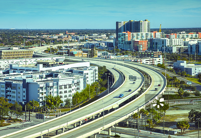 佛罗里达州坦帕市李罗伊塞尔蒙跨城高速公路图片素材