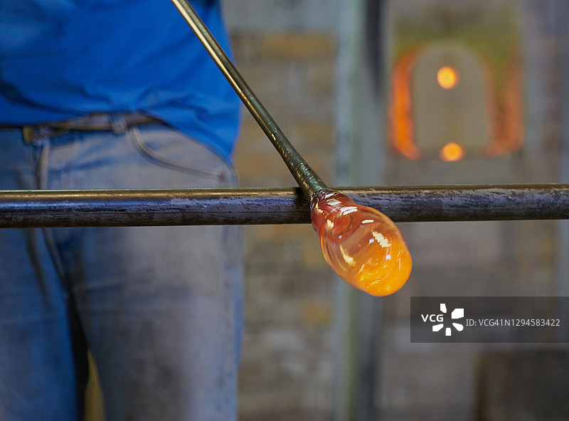 手工塑形熔融玻璃图片素材