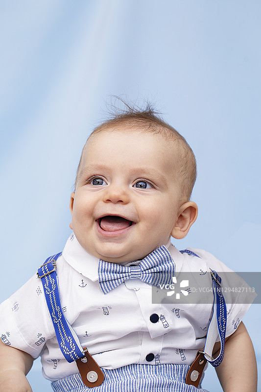 蓝眼睛的婴儿图片素材