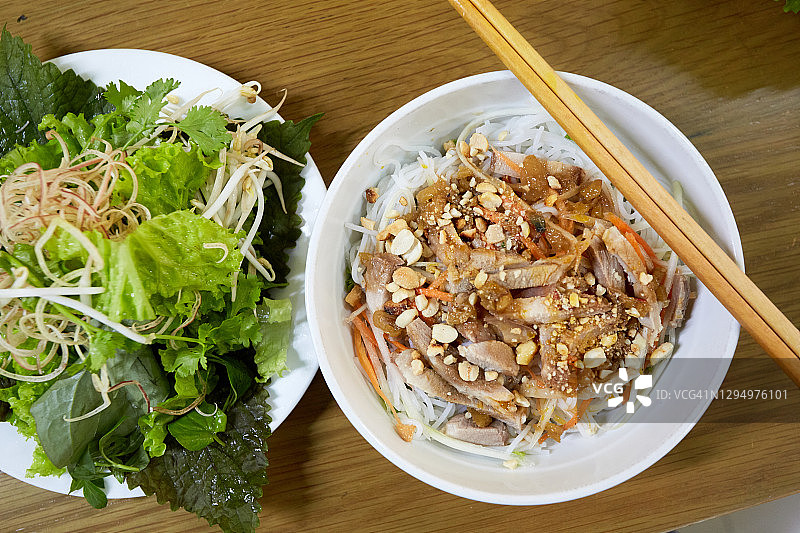 凤尾鱼酱细面（越南语：Bún mắm nêm）图片素材