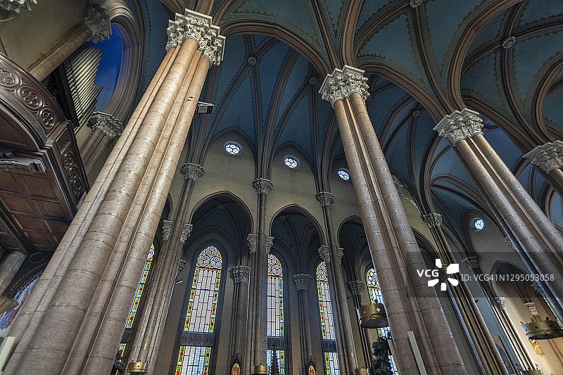 土耳其伊斯坦布尔贝伊奥卢区的圣安东尼教堂图片素材