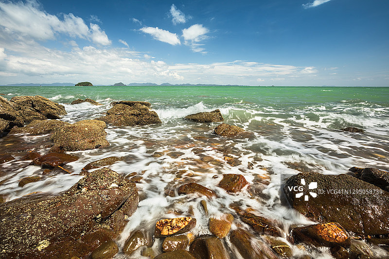 海滩与石头图片素材