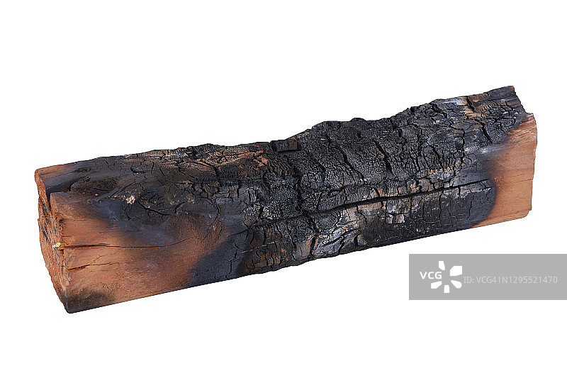 白色背景上孤立的烧焦的木头图片素材