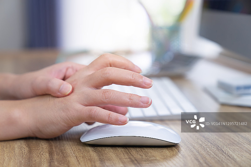 手指疼痛，手部疼痛图片素材