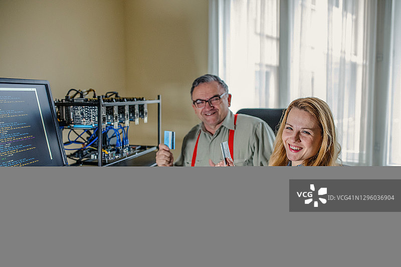 加密货币挖矿成功图片素材