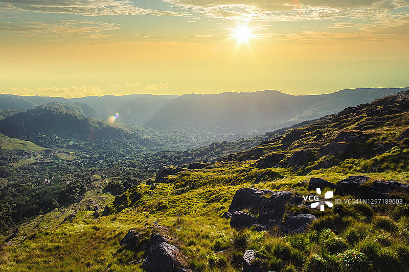 日落时分的爱尔兰风光图片素材