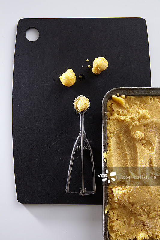 桃子姜汁果汁冰糕图片素材