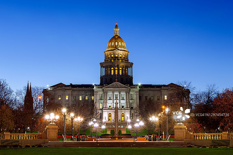 美国科罗拉多州丹佛市议会大厦的清晨图片素材