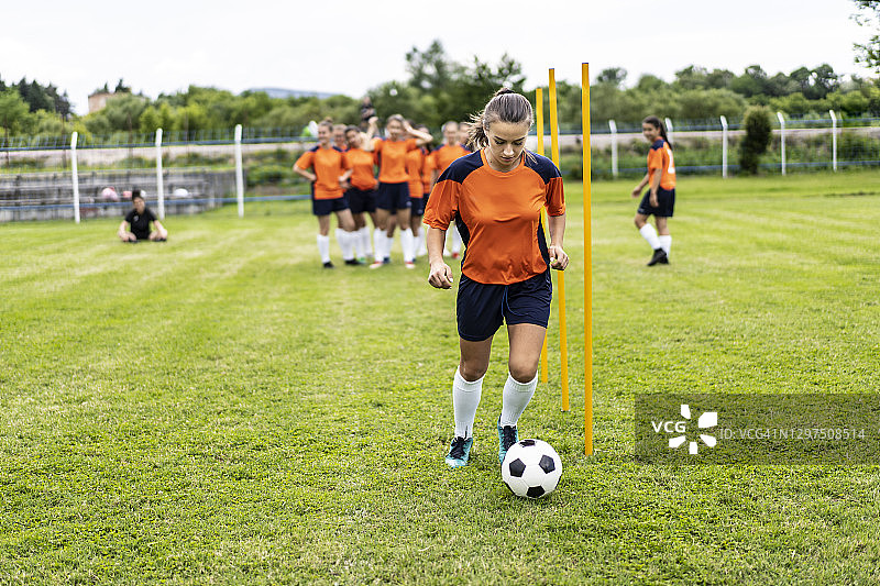 女足球员训练图片素材