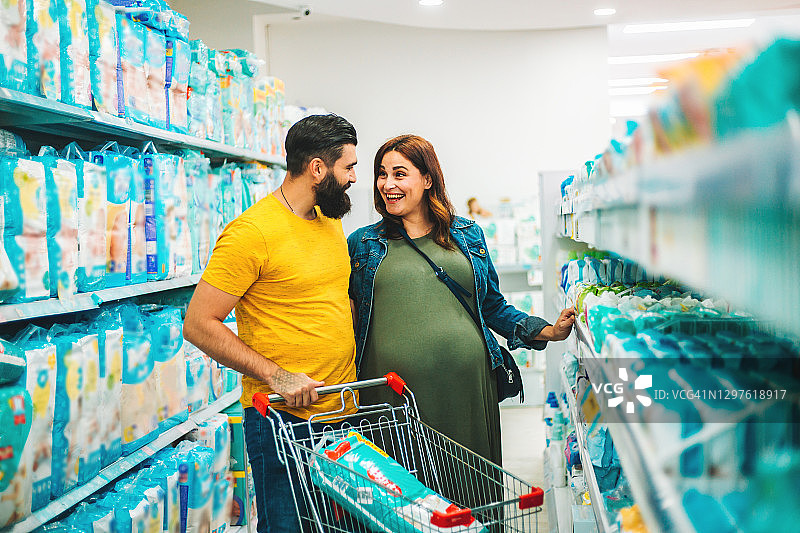 孕妇购物图片素材