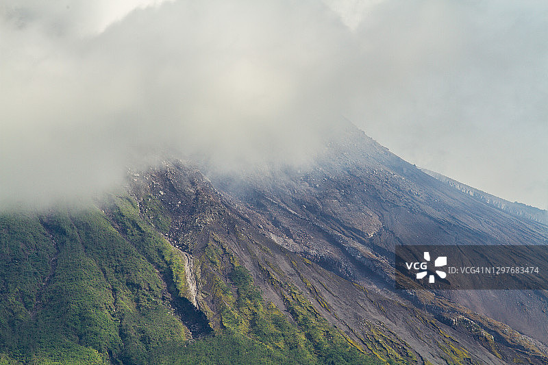 默拉皮火山图片素材