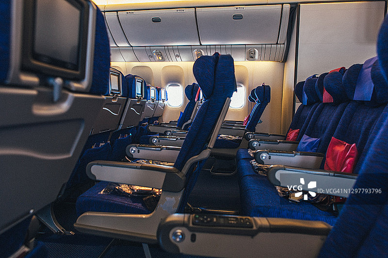 商用飞机内的空座位图片素材