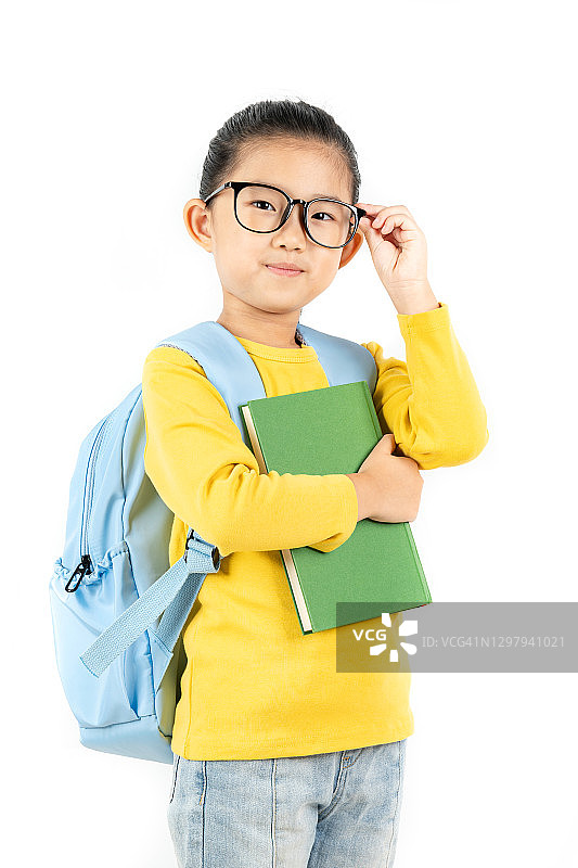 白色背景下的学生图片素材