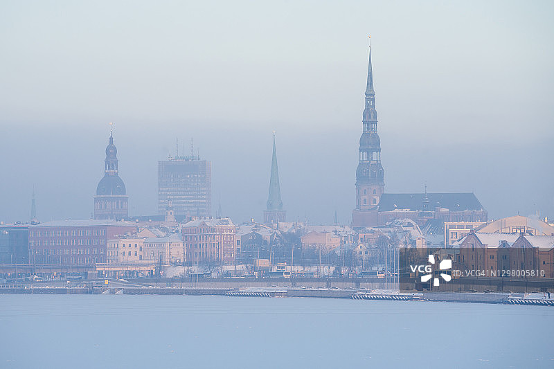 道加瓦河老城区全景图片素材