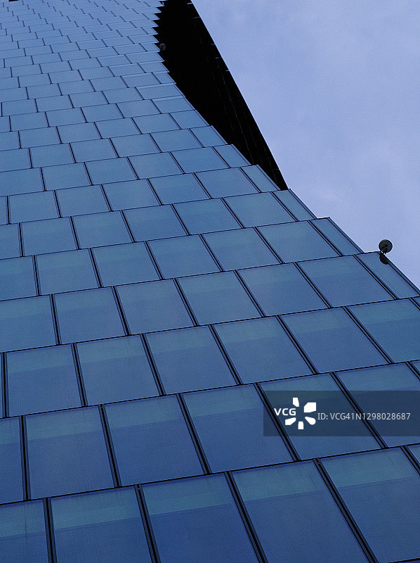 从下方看到的建筑物图片素材