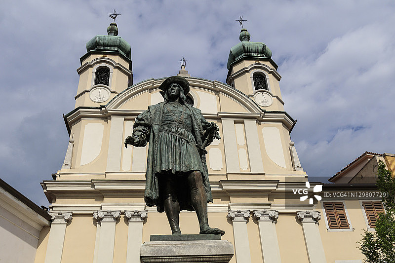 科尔蒙斯神圣罗马帝国皇帝马克西米利安一世纪念碑图片素材