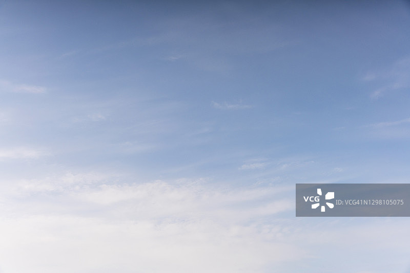 清澈的天空图片素材