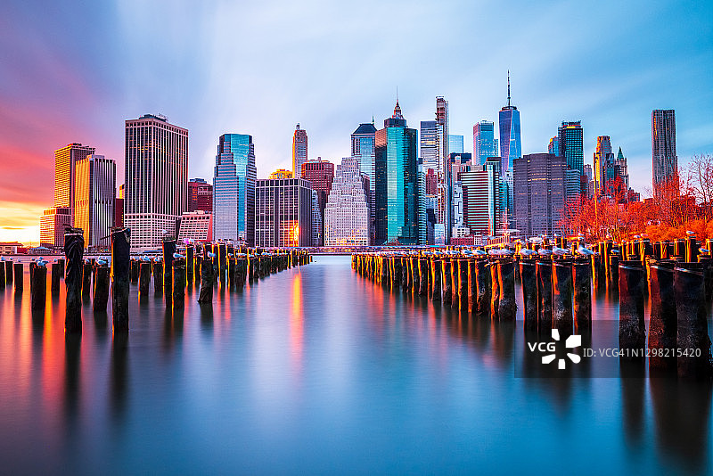 从布鲁克林拍摄的曼哈顿下城图片素材