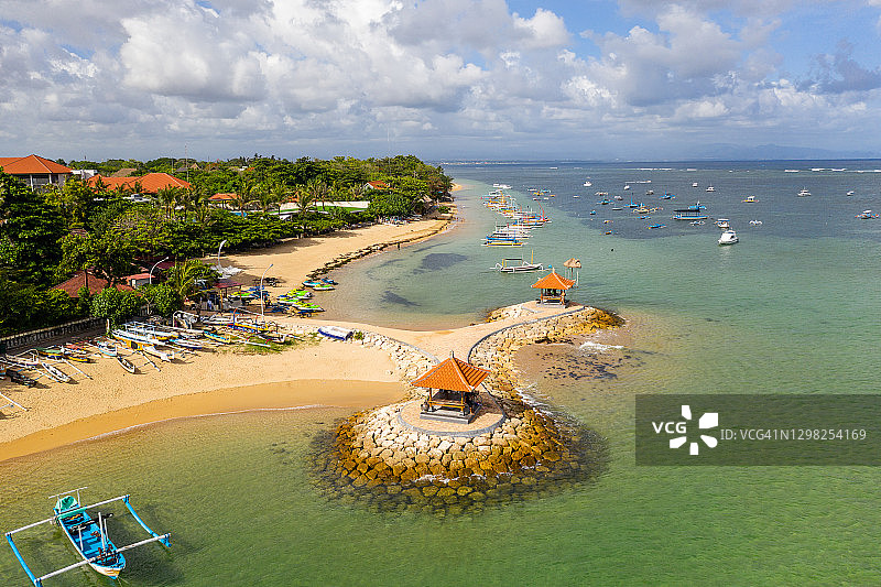 印度尼西亚巴厘岛著名萨努尔海滩景观图片素材