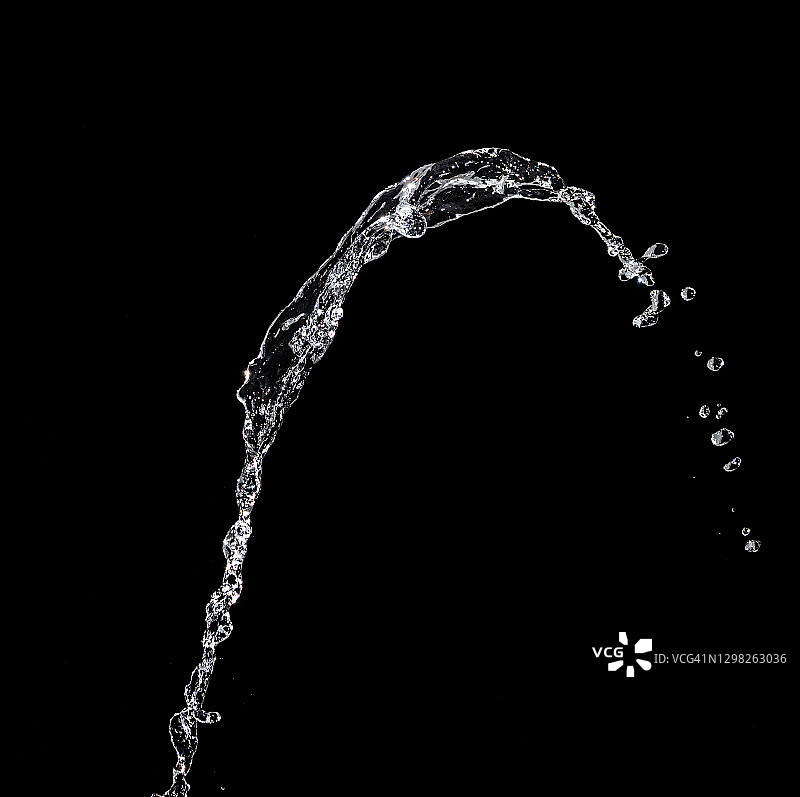 悬浮在空中的水花、水滴和水雾图片素材