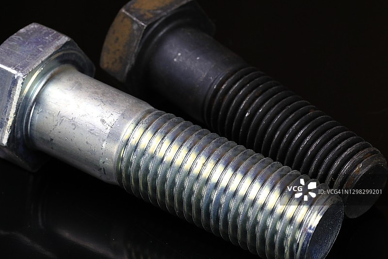 钢制螺栓图片素材
