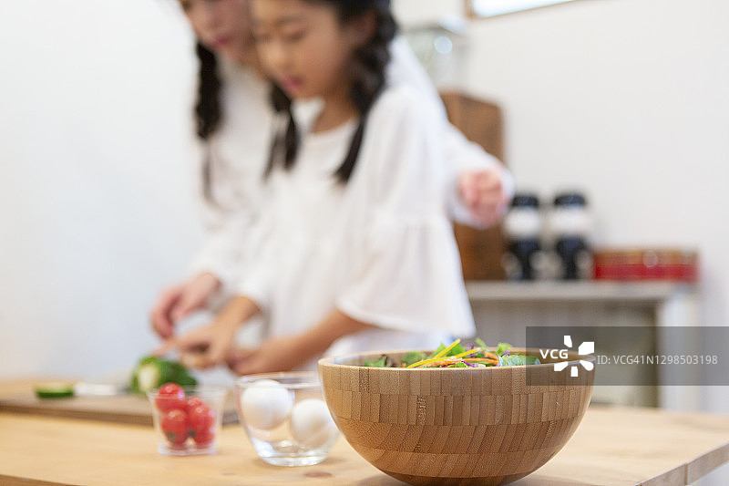 蔬菜和配料碗图片素材