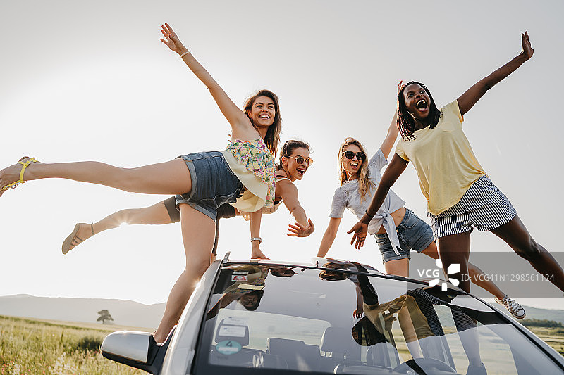 公路旅行探险图片素材