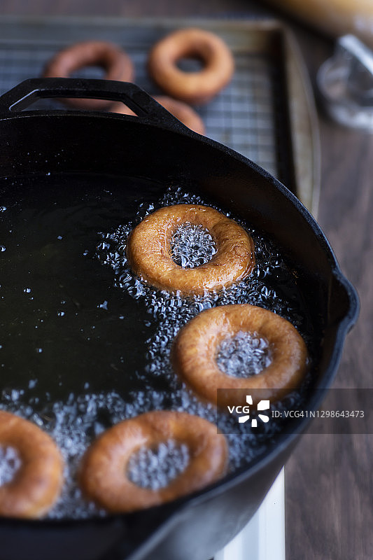 自制甜甜圈图片素材