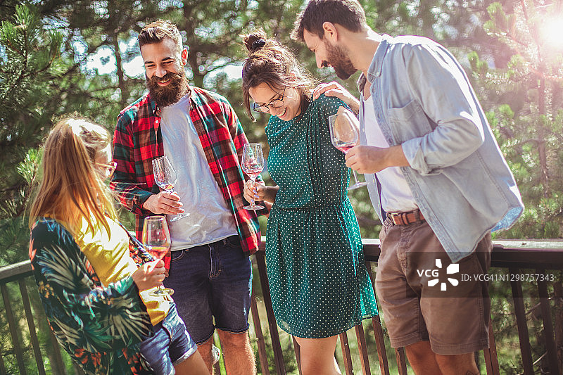 欢笑是瞬间的假期图片素材