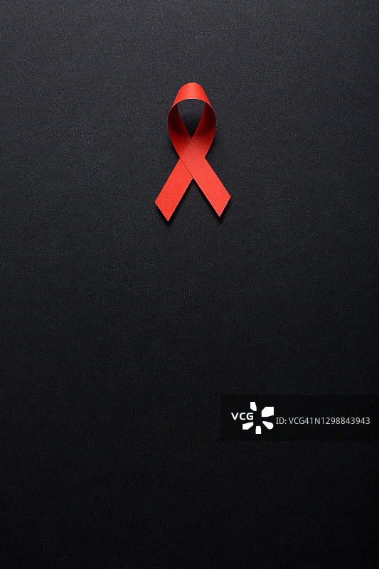 红色关怀丝带图片素材