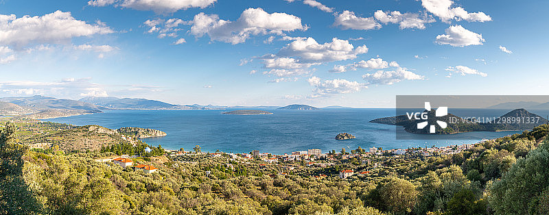 伯罗奔尼撒半岛托洛海滨度假胜地的橄榄树全景，希腊图片素材