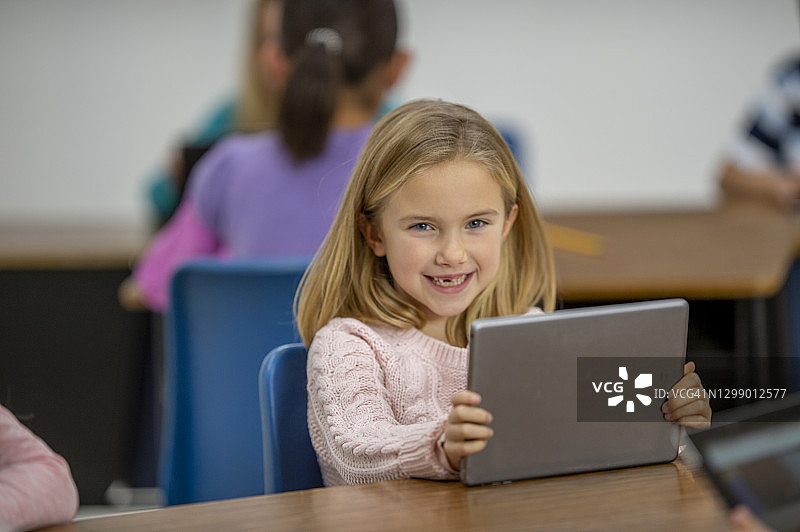 我喜欢在课堂上使用平板电脑图片素材