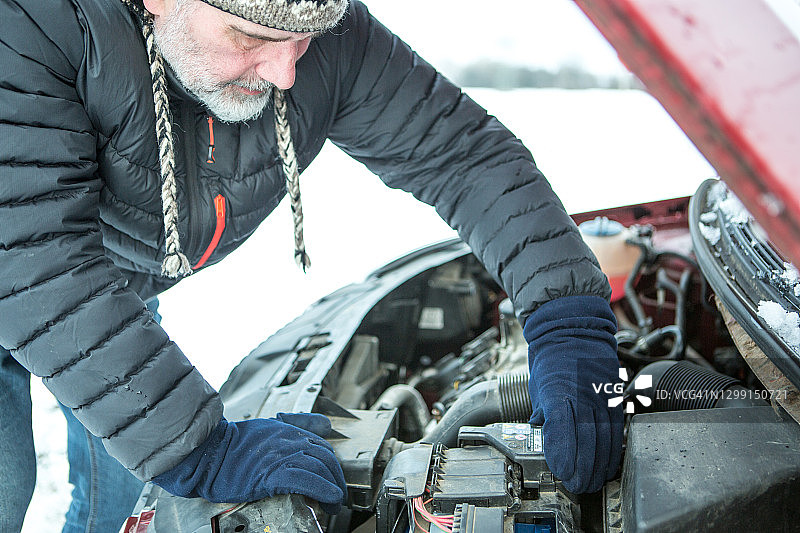 冬季汽车运输图片素材