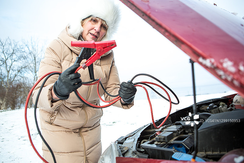冬季汽车运输图片素材