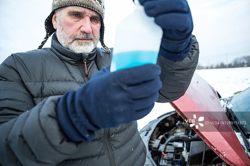 冬季汽车运输图片素材