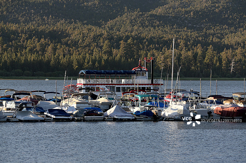 旅游目的地：大熊湖图片素材