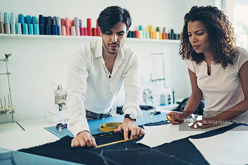 创意情侣图片素材