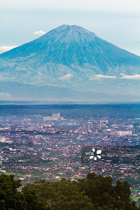火山下图片素材