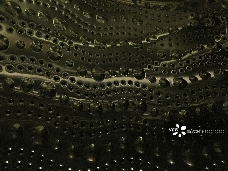 深色模式圆形金属图片素材